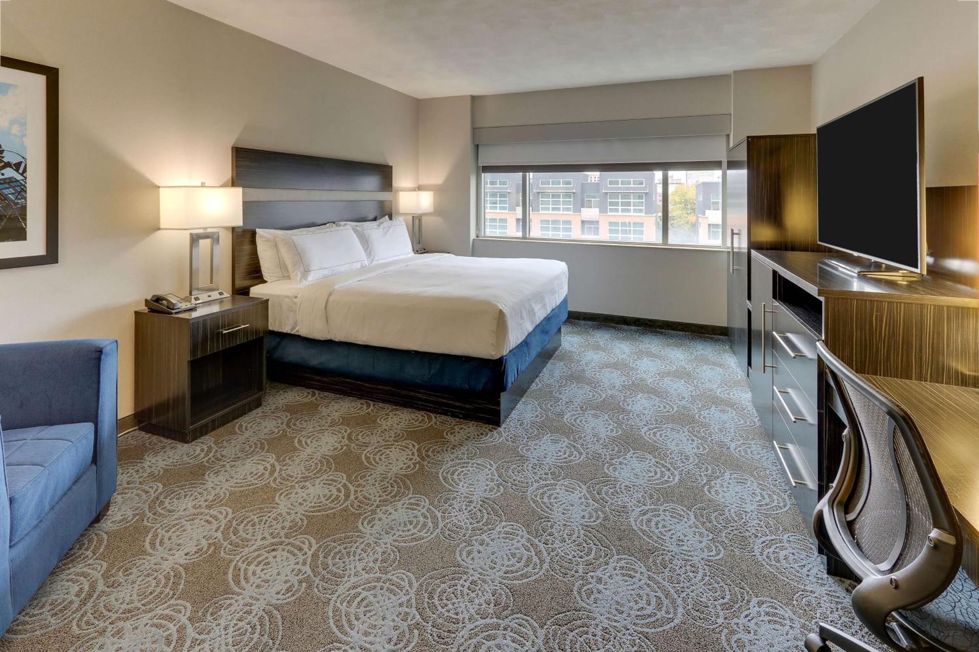 King Room - Mobility Accessible